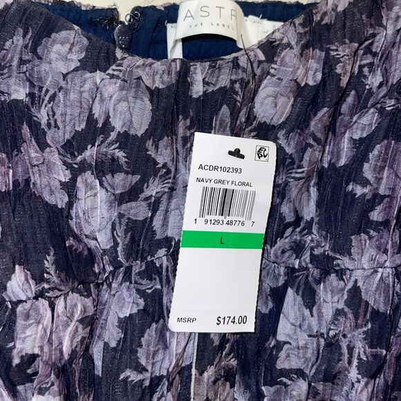 Astr Blue Sleeveless Tiered Maxi Dress - Picture 9 of 10